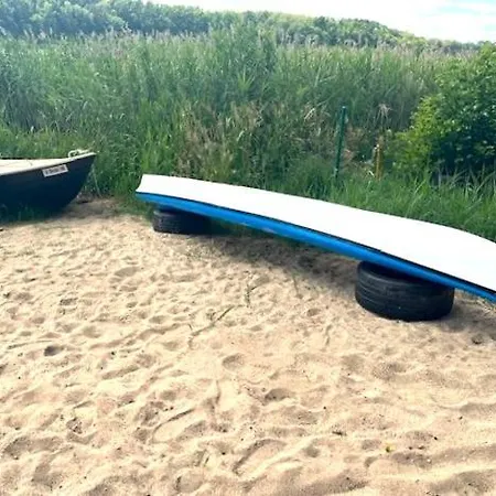 Feriehus Mazurski Dom Nad Jeziorem & Sauna By Downtown *