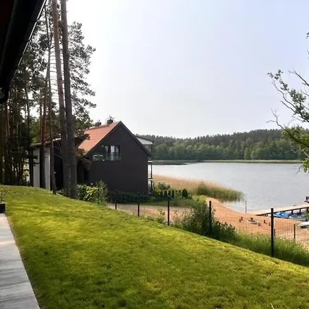 Mazurski Dom Nad Jeziorem & Sauna - Plaza, Lodka, Kajak, Grill בית נופש *
