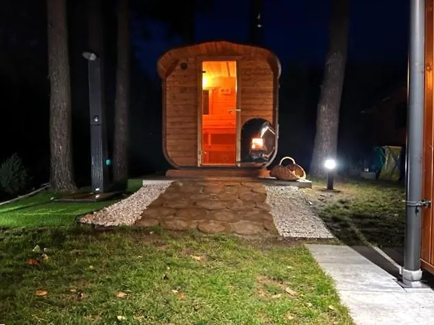 Сasa de vacaciones Mazurski Dom Nad Jeziorem & Sauna By Downtown